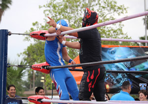 4-16-16-Lucha-Libre-1