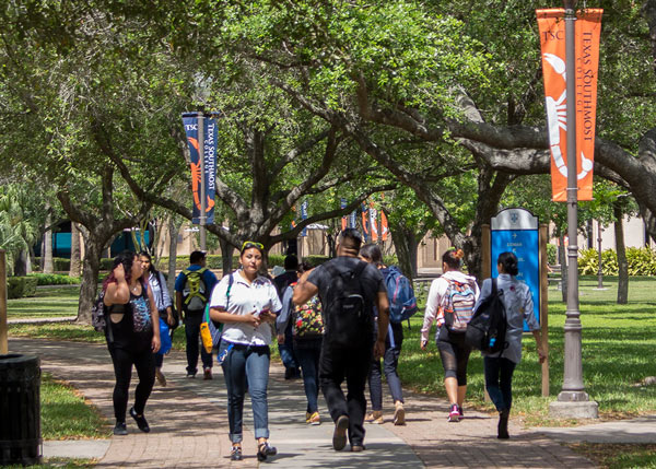 Texas Southmost College set a new record enrollment of 5,394 students for the spring 2017 semester.